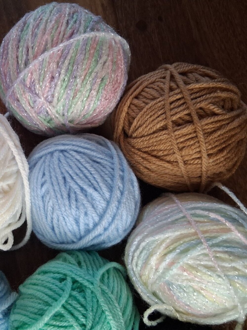 Assorted Yarn Lot 9 Balls Pastels Shimmer Neutrals Craft De-Stash - Picture 3 of 6
